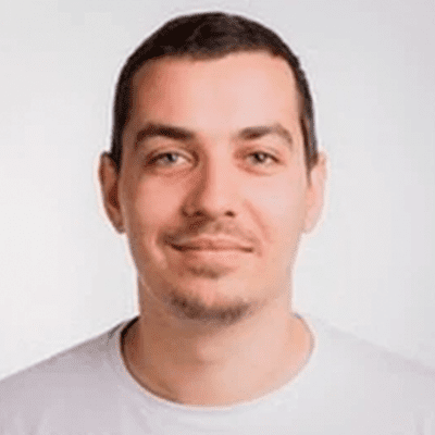 Challenges of Working on a Retainer as Social Media Managers 14 Deni Ivanov