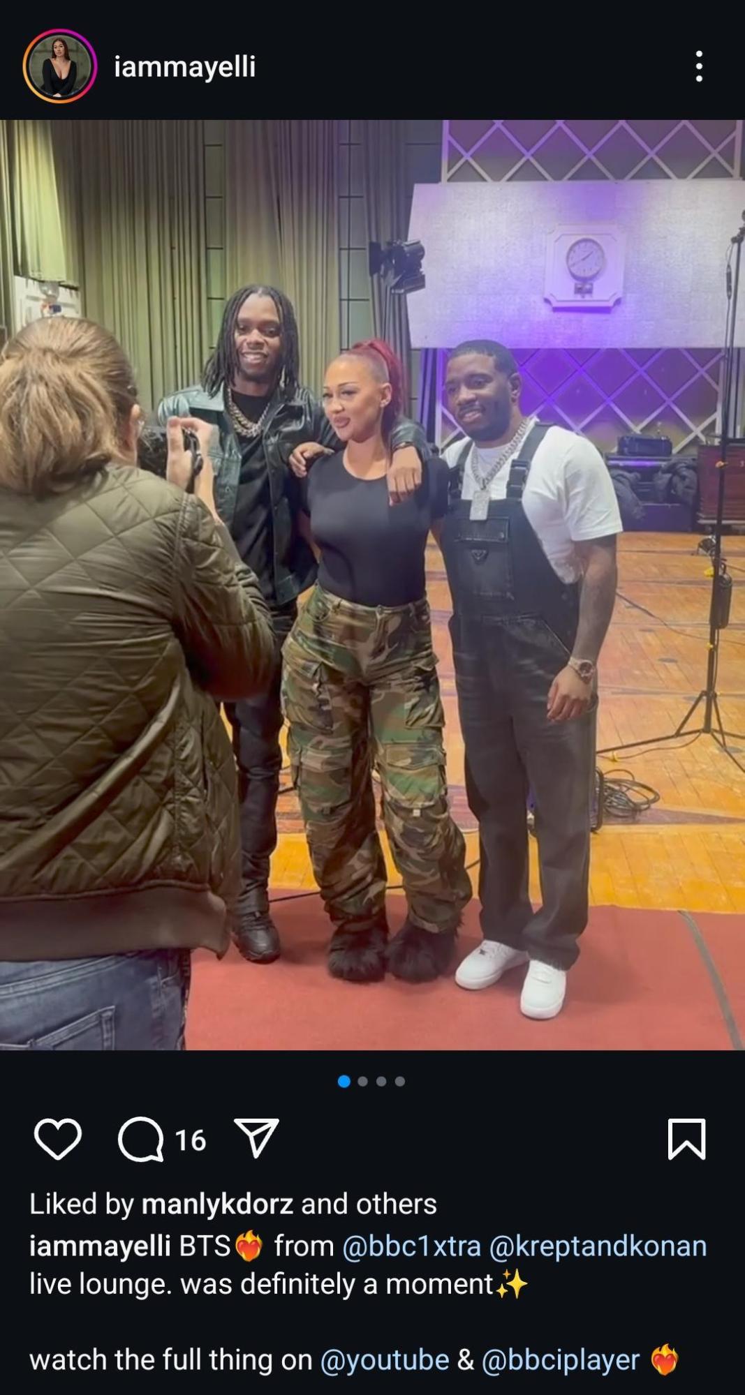 Social Media for Musicians: How to Get More Listeners and Fans in 2025 7 A Music Artist Sharing Behind-the-Scene Glimpses of Live Lounge